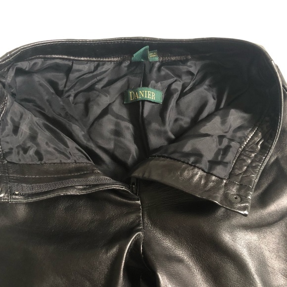 Danier Leather Pants size 0 - Picture 2 of 3